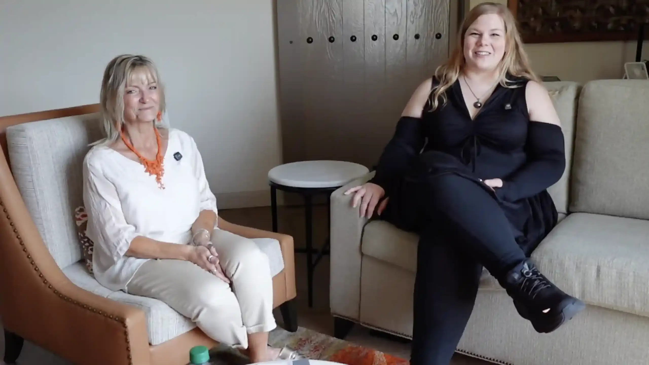 Podcast Contempo Coding: Empowering Healthcare With Betty Hovey